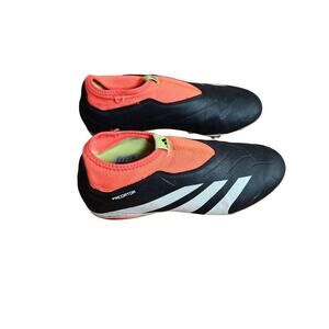 Adidas Kids Soccer Cleats Football Boots Size 4 Predator Laceless Firm Ground